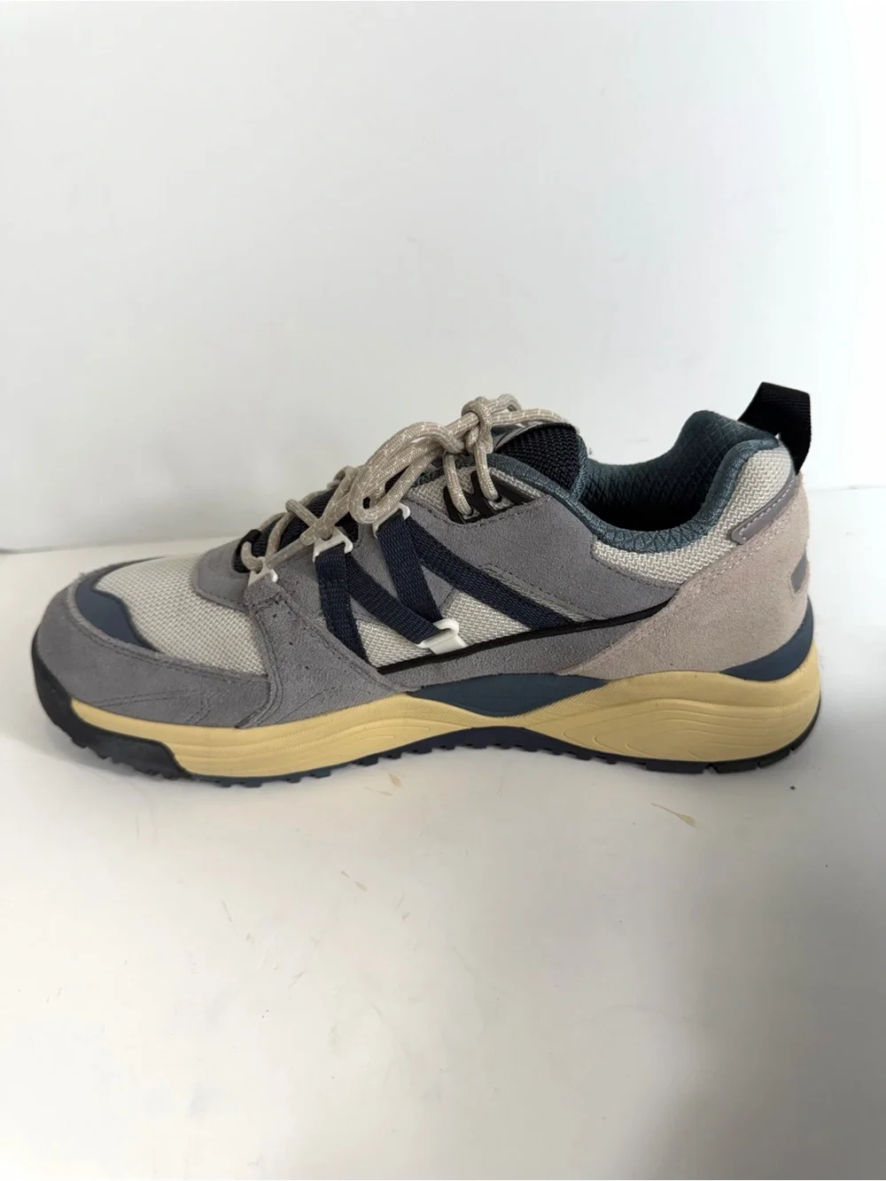 Karhu Fusion XC Unisex Outdoor Trail Sneakers | Gray Blue | US 8 / EU 41.5